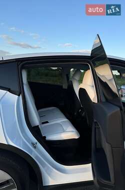 Внедорожник / Кроссовер Tesla Model Y 2022 в 
