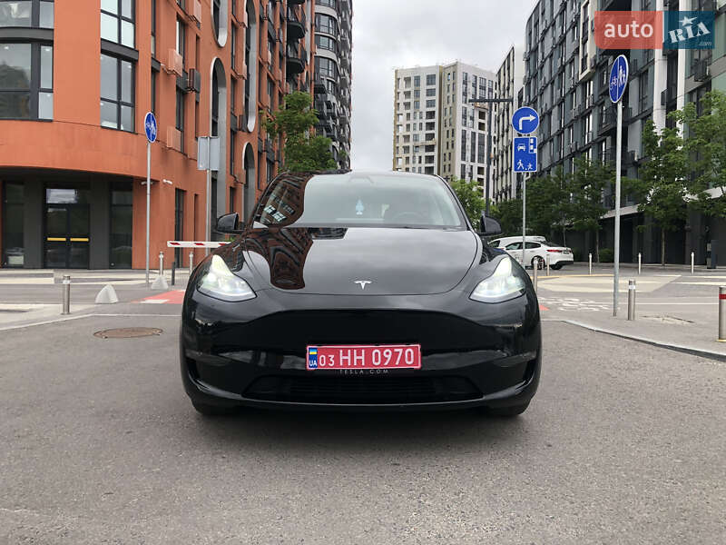 Внедорожник / Кроссовер Tesla Model Y 2022 в Киеве