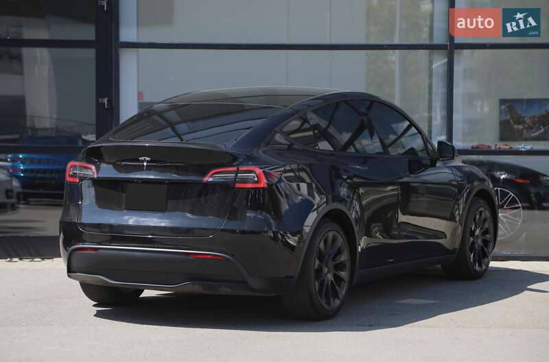 Позашляховик / Кросовер Tesla Model Y 2021 в Харкові