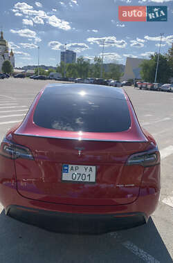 Позашляховик / Кросовер Tesla Model Y 2021 в 