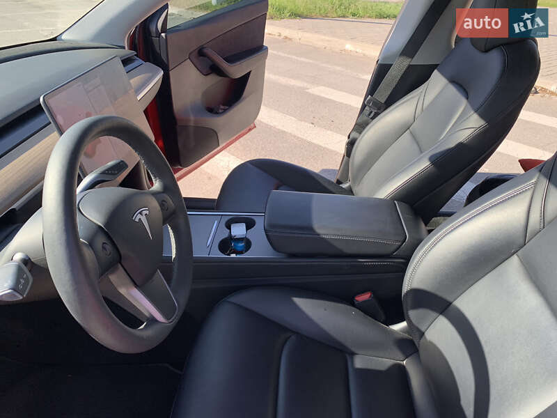 Внедорожник / Кроссовер Tesla Model Y 2021 в Запорожье