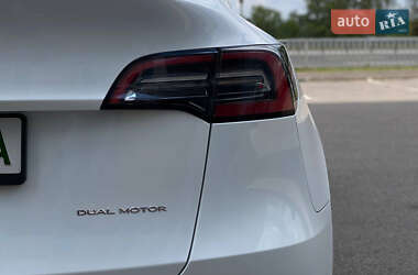 Внедорожник / Кроссовер Tesla Model Y 2023 в 