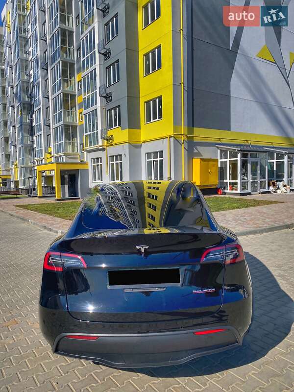 Внедорожник / Кроссовер Tesla Model Y 2022 в Полтаве