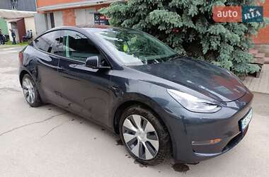 Внедорожник / Кроссовер Tesla Model Y 2024 в 