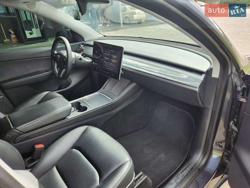Внедорожник / Кроссовер Tesla Model Y 2021 в Ужгороде