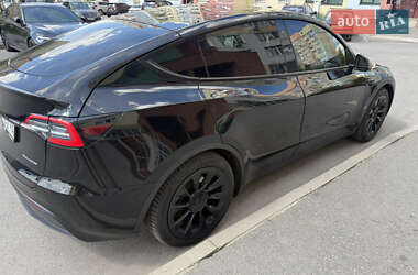 Внедорожник / Кроссовер Tesla Model Y 2021 в 