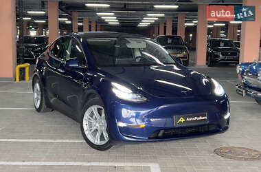 Внедорожник / Кроссовер Tesla Model Y 2021 в Киеве