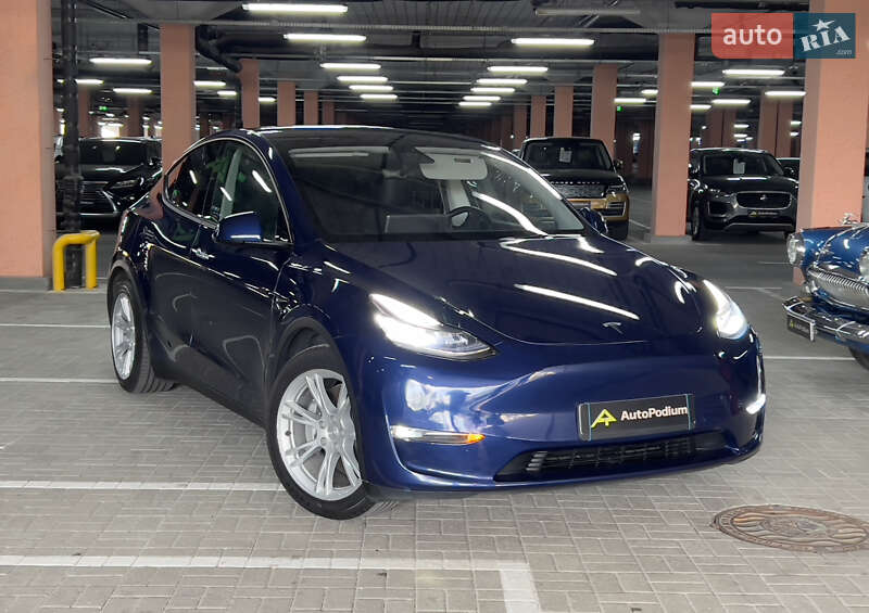 Внедорожник / Кроссовер Tesla Model Y 2021 в 