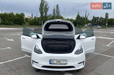 Внедорожник / Кроссовер Tesla Model Y 2022 в 