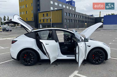 Внедорожник / Кроссовер Tesla Model Y 2022 в 