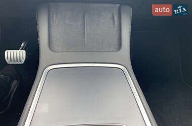 Внедорожник / Кроссовер Tesla Model Y 2022 в 