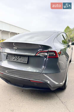 Внедорожник / Кроссовер Tesla Model Y 2021 в 