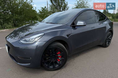 Внедорожник / Кроссовер Tesla Model Y 2021 в 