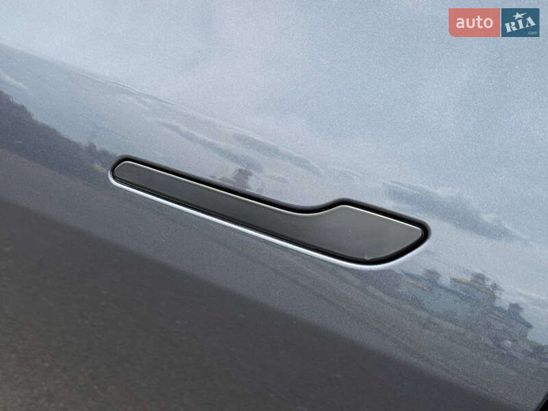 Внедорожник / Кроссовер Tesla Model Y 2021 в Кривом Роге