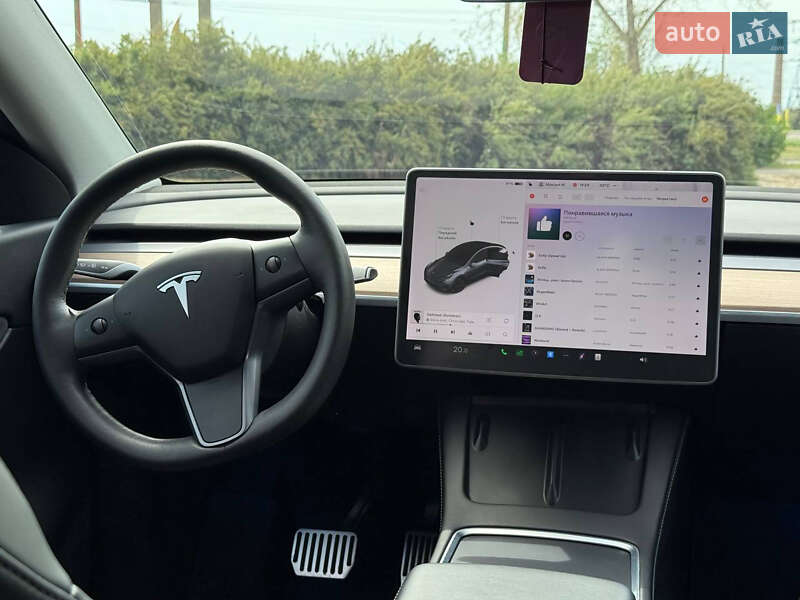 Внедорожник / Кроссовер Tesla Model Y 2021 в Кривом Роге