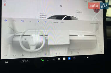 Внедорожник / Кроссовер Tesla Model Y 2024 в 