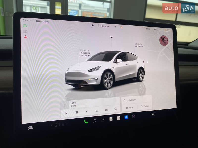 Внедорожник / Кроссовер Tesla Model Y 2024 в Киеве