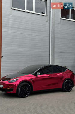 Внедорожник / Кроссовер Tesla Model Y 2021 в Сумах
