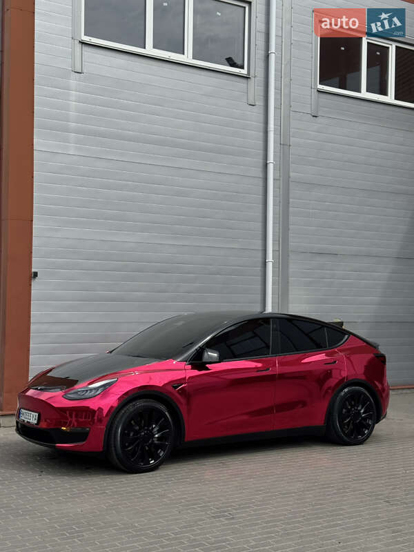 Позашляховик / Кросовер Tesla Model Y 2021 в 
