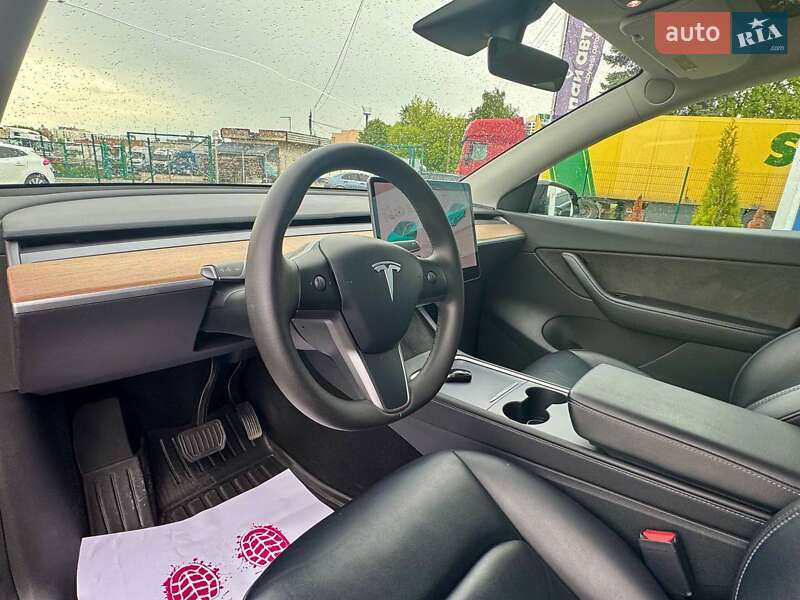 Внедорожник / Кроссовер Tesla Model Y 2020 в Львове