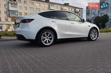 Внедорожник / Кроссовер Tesla Model Y 2023 в 