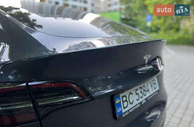 Внедорожник / Кроссовер Tesla Model Y 2023 в 