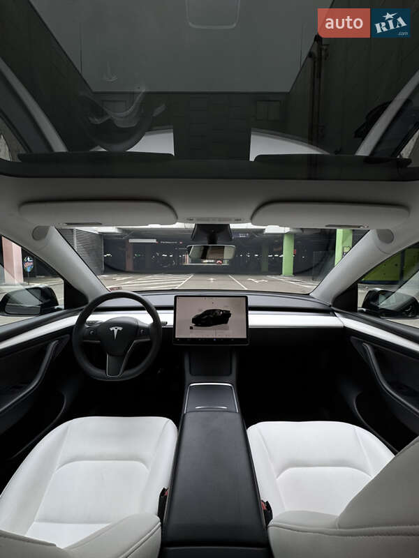 Позашляховик / Кросовер Tesla Model Y 2023 в Києві фото 10 Позашляховик / Кросовер Tesla Model Y 2023 в Києві