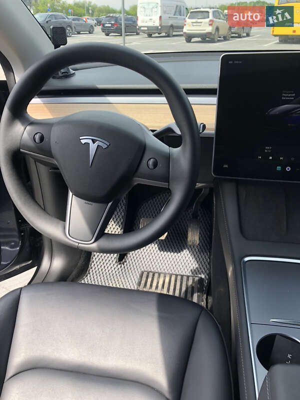 Позашляховик / Кросовер Tesla Model Y 2023 в Львові