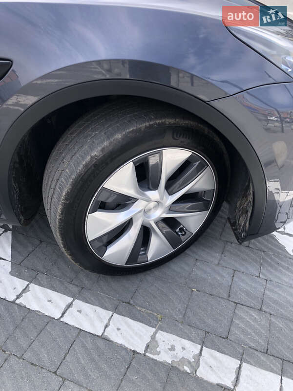 Позашляховик / Кросовер Tesla Model Y 2023 в Львові