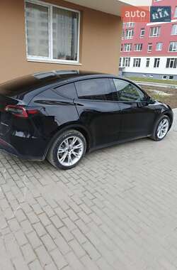Внедорожник / Кроссовер Tesla Model Y 2021 в 