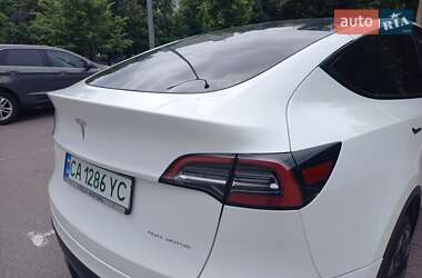 Внедорожник / Кроссовер Tesla Model Y 2021 в 