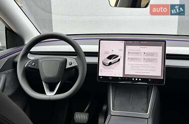 Внедорожник / Кроссовер Tesla Model Y 2025 в 