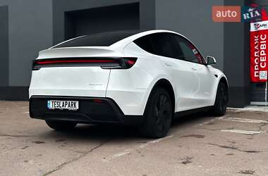 Внедорожник / Кроссовер Tesla Model Y 2025 в 
