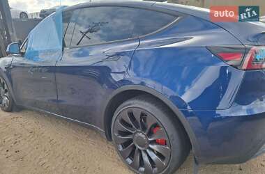 Позашляховик / Кросовер Tesla Model Y 2023 в 