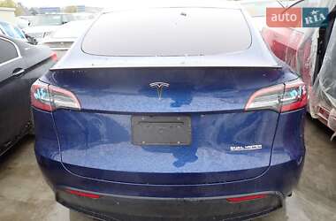 Позашляховик / Кросовер Tesla Model Y 2023 в 