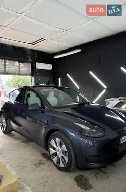 Позашляховик / Кросовер Tesla Model Y 2023 в 