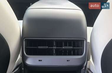 Позашляховик / Кросовер Tesla Model Y 2020 в 