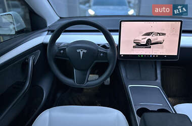 Внедорожник / Кроссовер Tesla Model Y 2023 в 