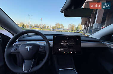 Внедорожник / Кроссовер Tesla Model Y 2024 в 