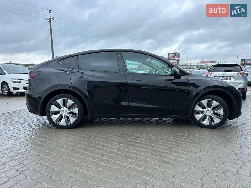 Внедорожник / Кроссовер Tesla Model Y 2022 в Львове