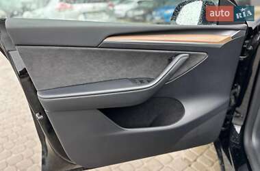 Позашляховик / Кросовер Tesla Model Y 2022 в 
