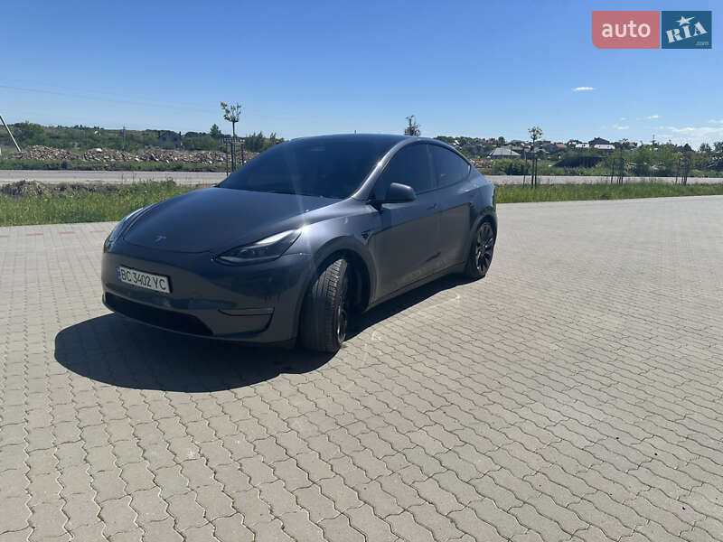 Внедорожник / Кроссовер Tesla Model Y 2023 в Львове