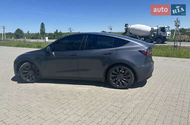 Внедорожник / Кроссовер Tesla Model Y 2023 в 