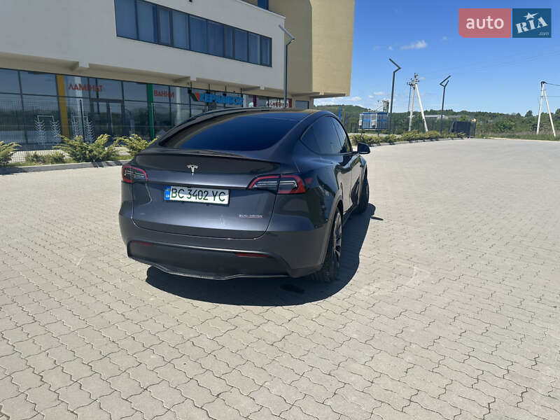 Внедорожник / Кроссовер Tesla Model Y 2023 в Львове