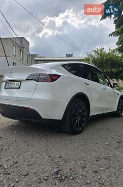 Позашляховик / Кросовер Tesla Model Y 2023 в 