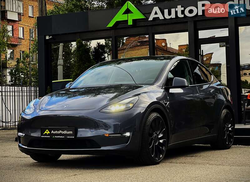 Внедорожник / Кроссовер Tesla Model Y 2022 в Киеве