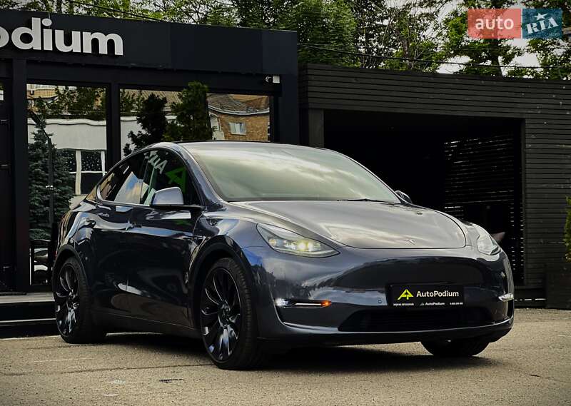 Внедорожник / Кроссовер Tesla Model Y 2022 в Киеве