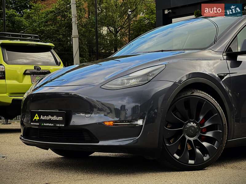 Внедорожник / Кроссовер Tesla Model Y 2022 в Киеве