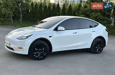 Внедорожник / Кроссовер Tesla Model Y 2023 в 