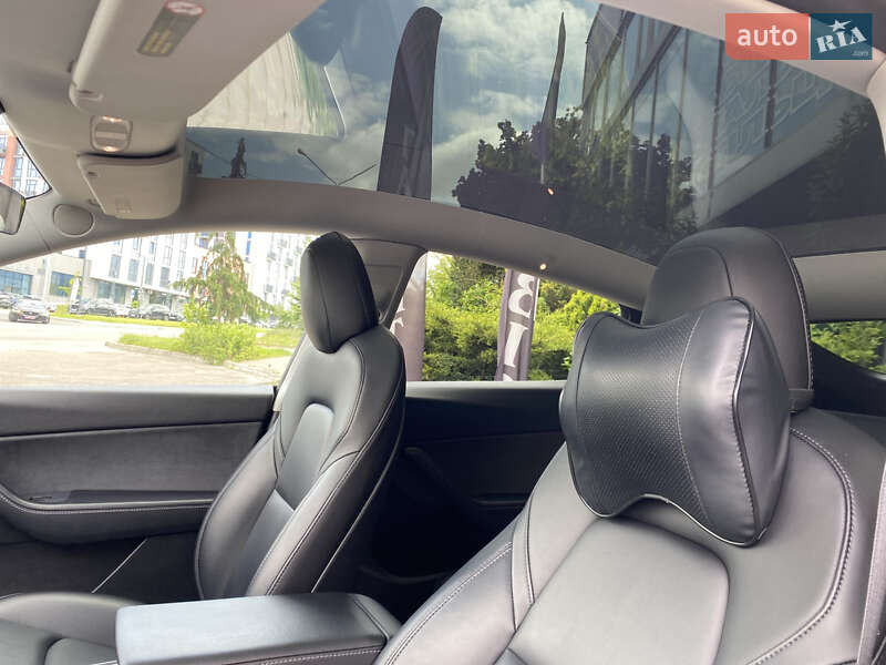 Позашляховик / Кросовер Tesla Model Y 2021 в Львові